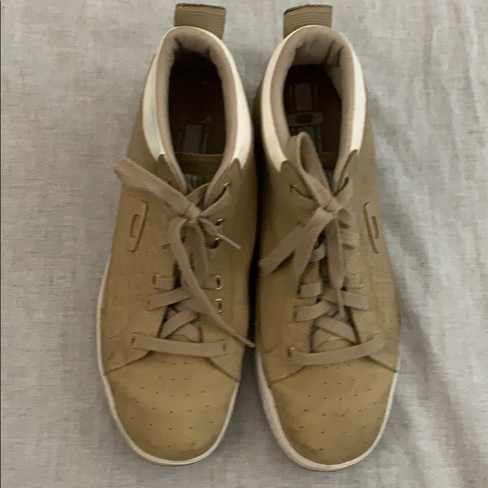 Oakley Athletic High-Top Sneakers/Hikers